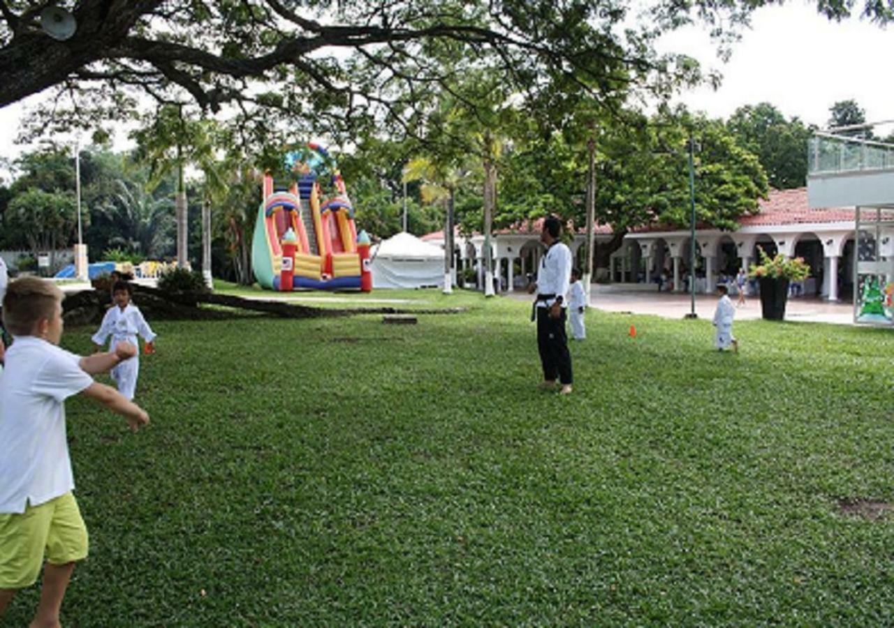 Club Campestre De Neiva Hotel Neiva  Exterior photo